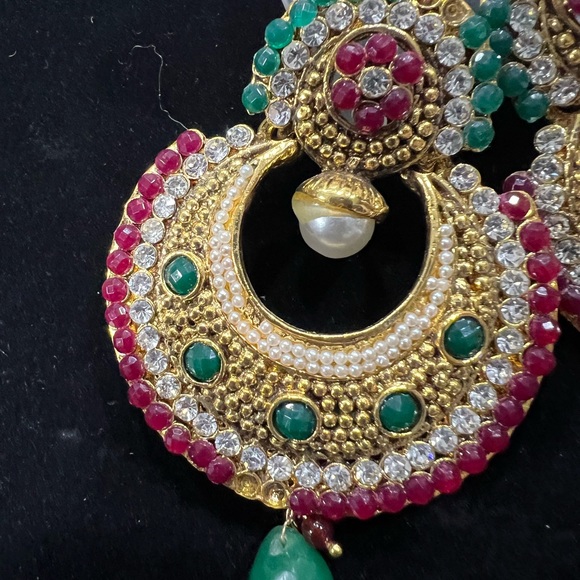 Earrings - Picture 3 of 3